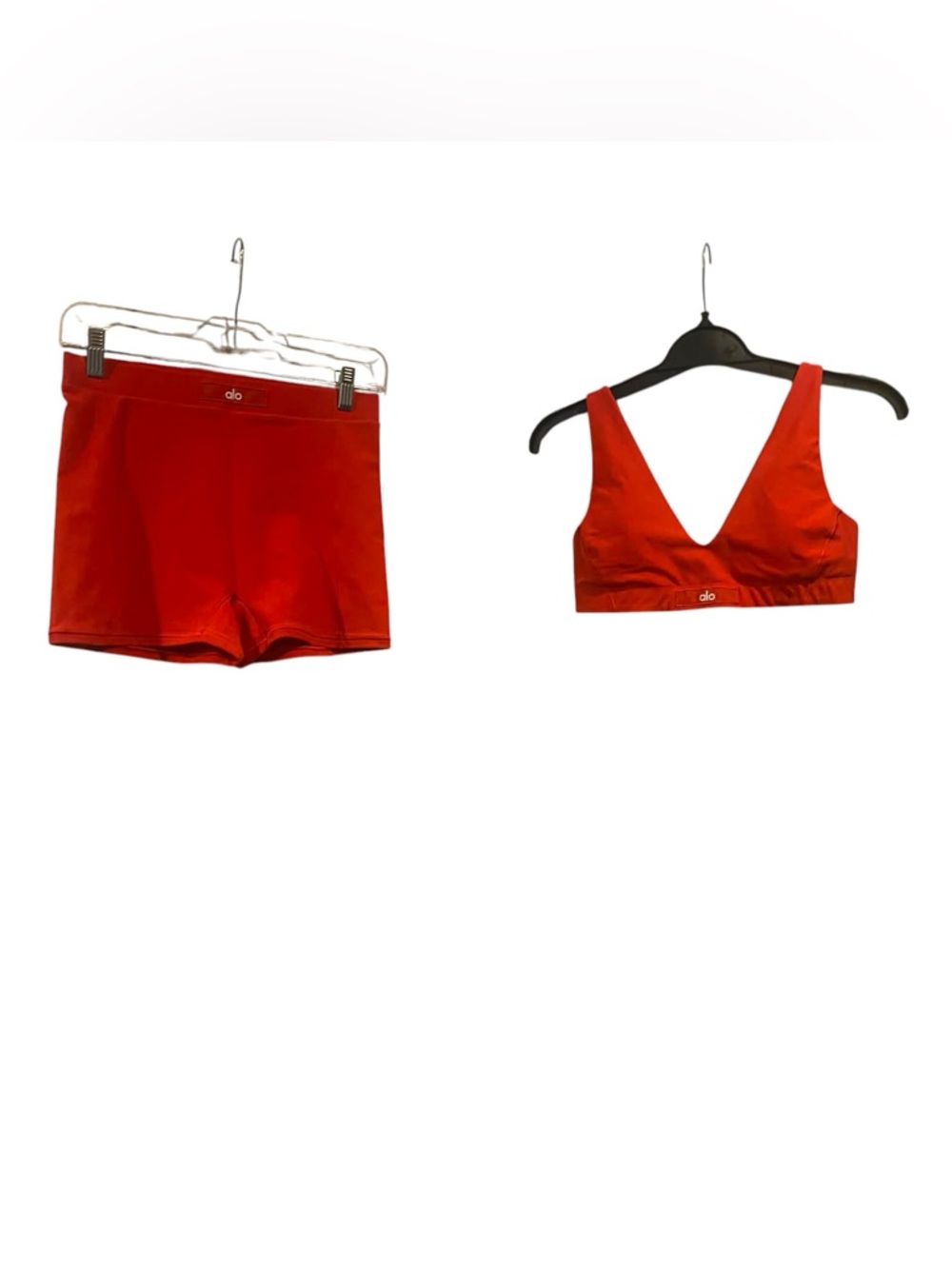 NWT Alo Yoga shorts and sports bra set BRIGHT RED Size S